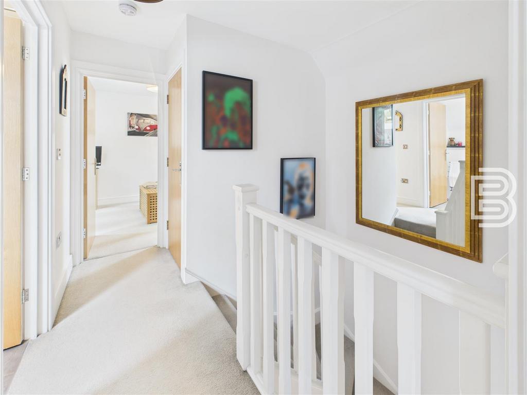 CAM05587 G0-PR0013-STILL032.jpg