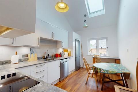 undefined, Rivercourt, Trinity Street