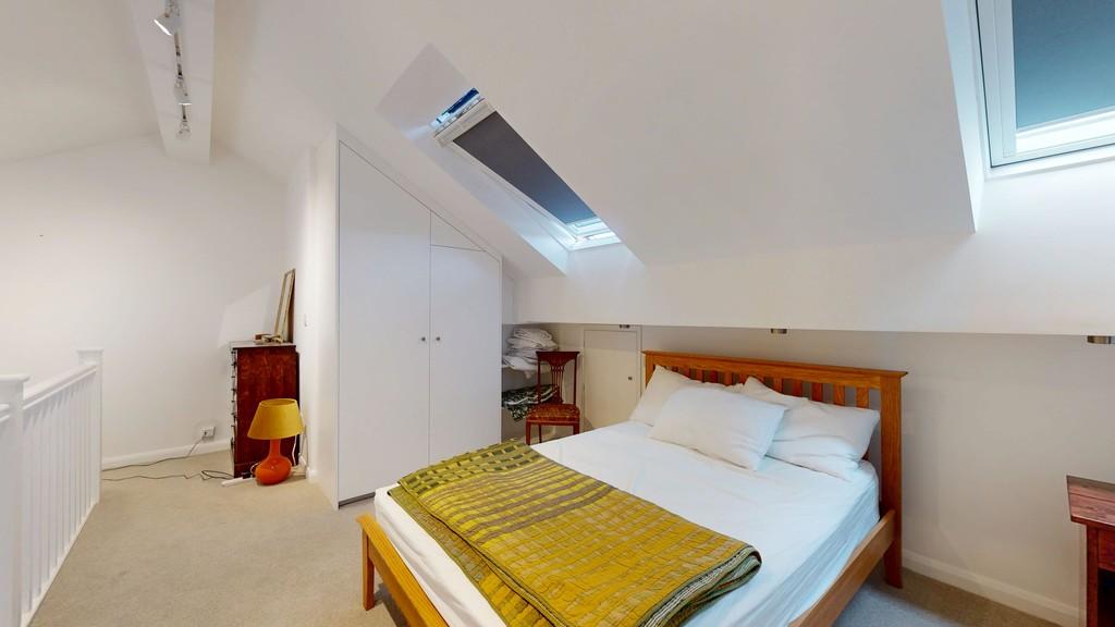 Bedroom 1- Angle 1