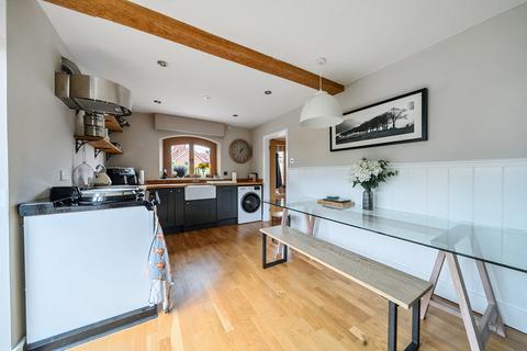 2 bedroom barn conversion for sale, Stable End, Abberley