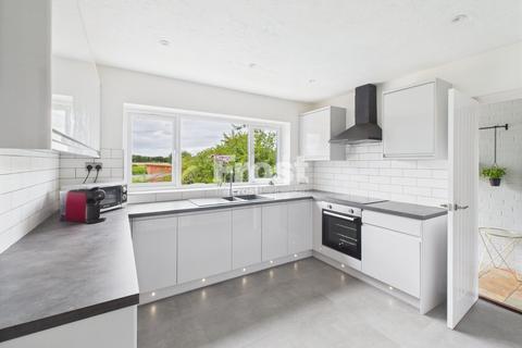 38 Tilstone Close, Eton Wick, Windsor, SL4 6NG