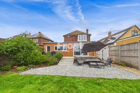 38 Tilstone Close, Eton Wick, Windsor, SL4 6NG