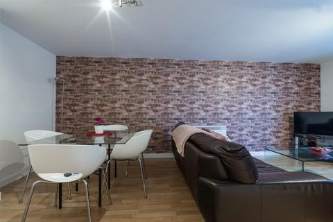 2 bedroom apartment for sale, Baltic Quay, Quayside, Gateshead