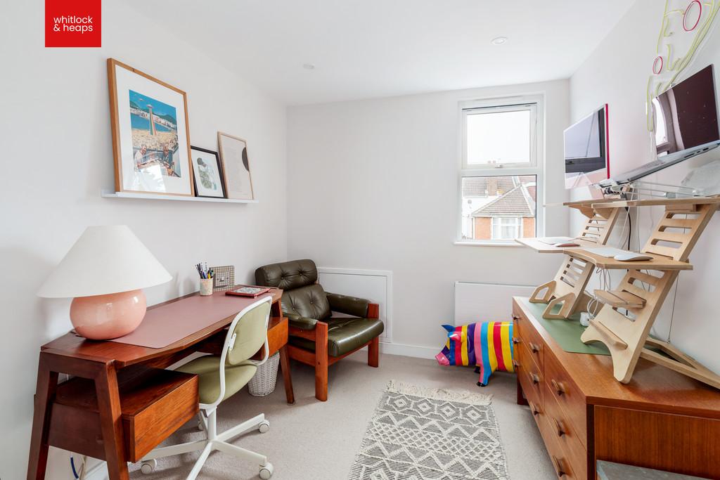 Bedroom4