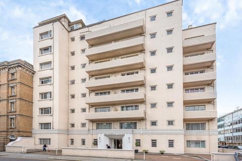 Palace Gardens Terrace,  London,  W8,  W8