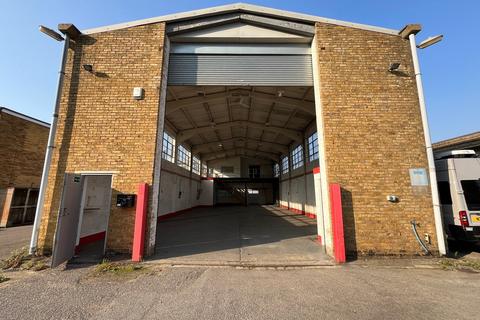Industrial unit to rent, Wrest Park Silsoe MK45 4HS