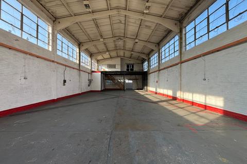 Industrial unit to rent, Wrest Park Silsoe MK45 4HS