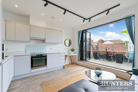 undefined, High Street, Brentford