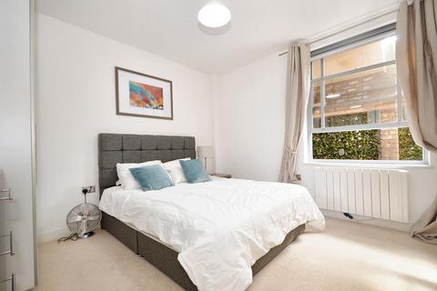 1 bedroom apartment to rent, St. Leonards Road, Windsor SL4