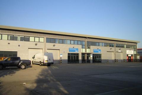 Warehouse to rent, 4 Commerce Way Croydon CR0 4XA