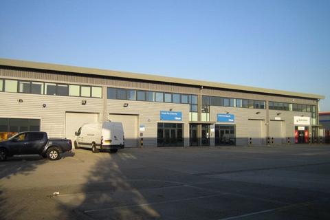 Warehouse to rent, 4 Commerce Way Croydon CR0 4XA