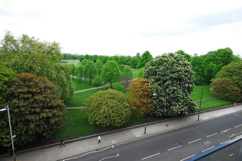 undefined, Kensington Road, Kensington, London, W8