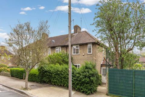 Bentworth Road, London W12
