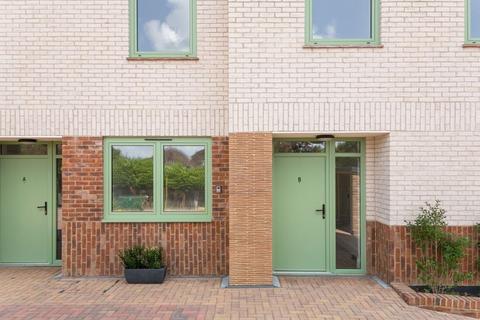 3 bedroom terraced house for sale, Purley Downs Road, South Croydon
