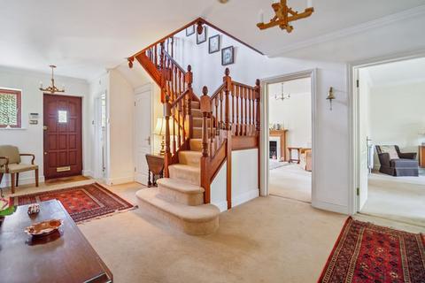 5 bedroom detached house for sale, Hawthorn Lane, Farnham Common