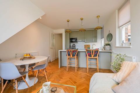 50a Manor Park Road, London, N2 0SJ
