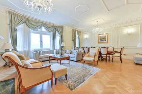 5 bedroom flat to rent, Kensington Road, Kensington, London, W8
