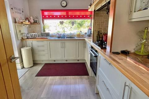 3 bedroom semi-detached house for sale, Weybourne Road, Great Barr, Birmingham, B44 9DD