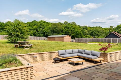 5 bedroom detached house for sale, Woollens Brook, Hoddesdon