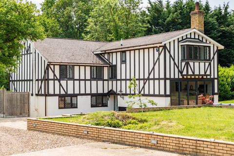 5 bedroom detached house for sale, Woollens Brook, Hoddesdon