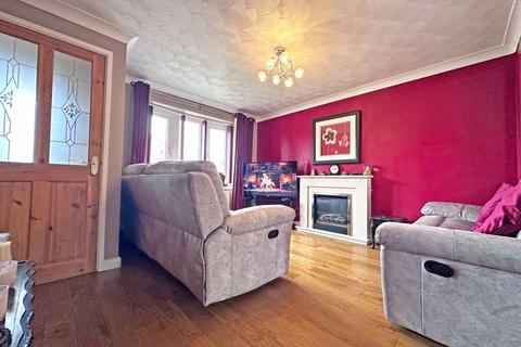 4 bedroom semi-detached house for sale, Weston Drive, TIPTON, DY4 0AE