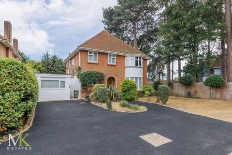 Thistlebarrow Road, Bournemouth BH7
