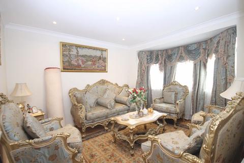 4 bedroom terraced house for sale, Ellesmere Road, Greenford