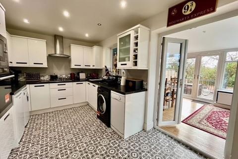 3 bedroom semi-detached house for sale, Bleasdale Street, Oldham OL2