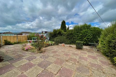 10 Edinburgh Road, Wrexham, LL11 2RG