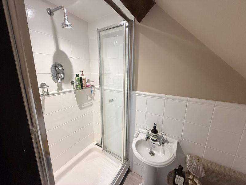 Bedroom with ensuite