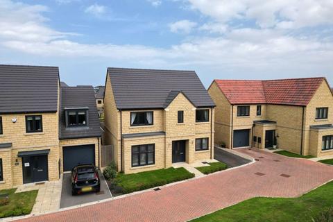 4 bedroom detached house for sale, 25 Claremont Drive, Whitby