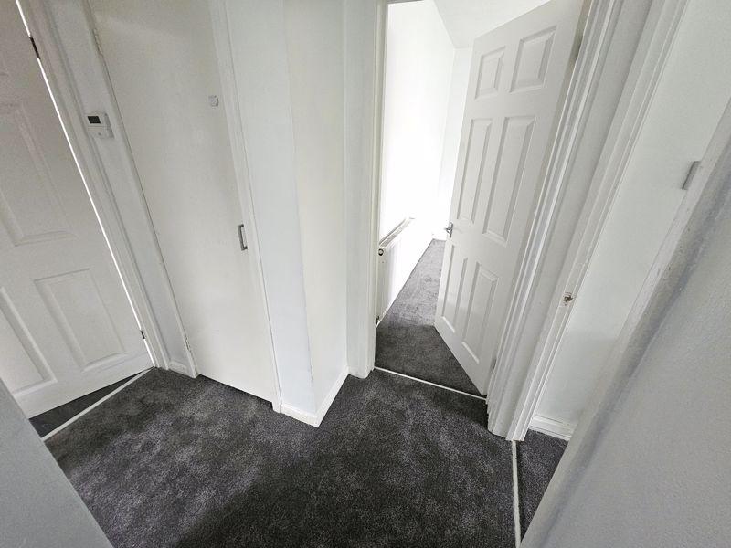 Apartment in Sutton Coldfield - More