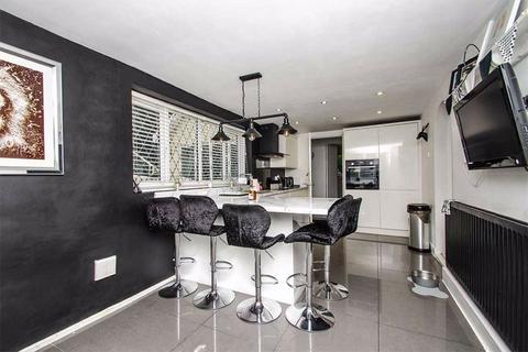 5 bedroom semi-detached house for sale, Lichfield Road, Burntwood WS7