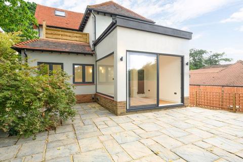 4 bedroom detached house for sale, Spinney Hill, Addlestone KT15