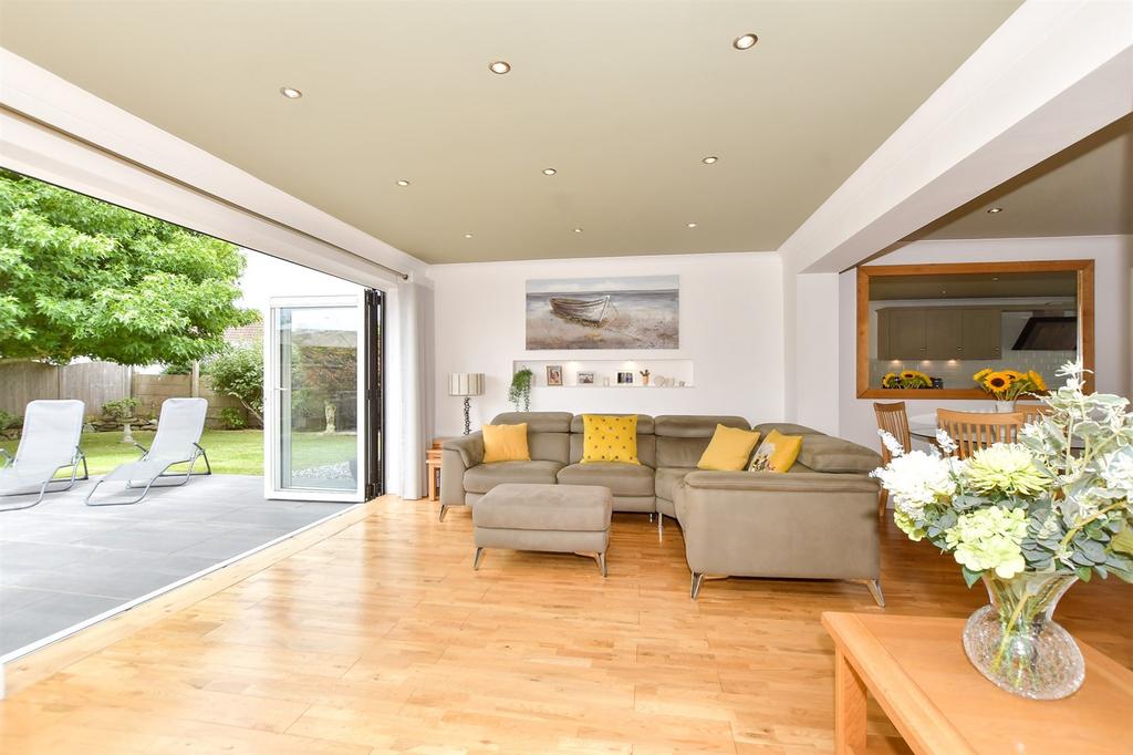 External Lifestyle Photograph