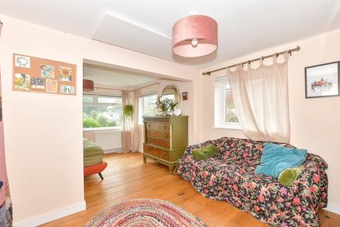 7 Bramleys, Kingston, Lewes, BN7 3LF