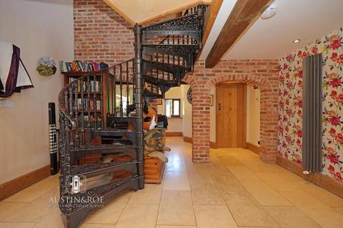 undefined, Uttoxeter ST18