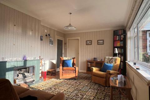 2 bedroom detached house for sale, Coombe Road, Steyning, West Sussex, BN44 3LF