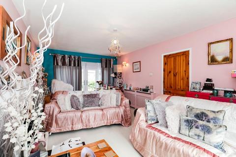 4 bedroom detached house for sale, Hall Lane, Harrogate