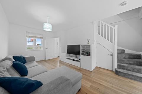38 Candy Dene, Weldon, Swanscombe, DA10 1AN