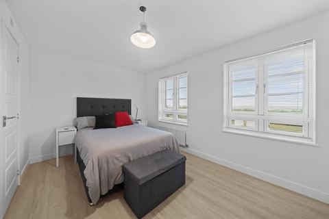38 Candy Dene, Weldon, Swanscombe, DA10 1AN
