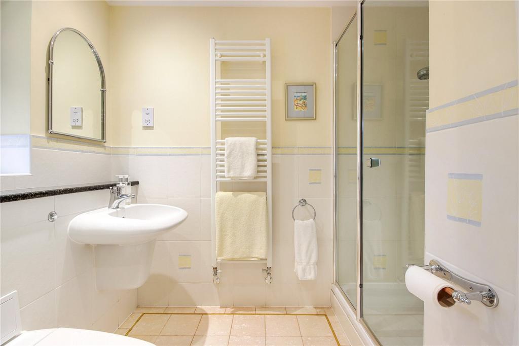 Ensuite