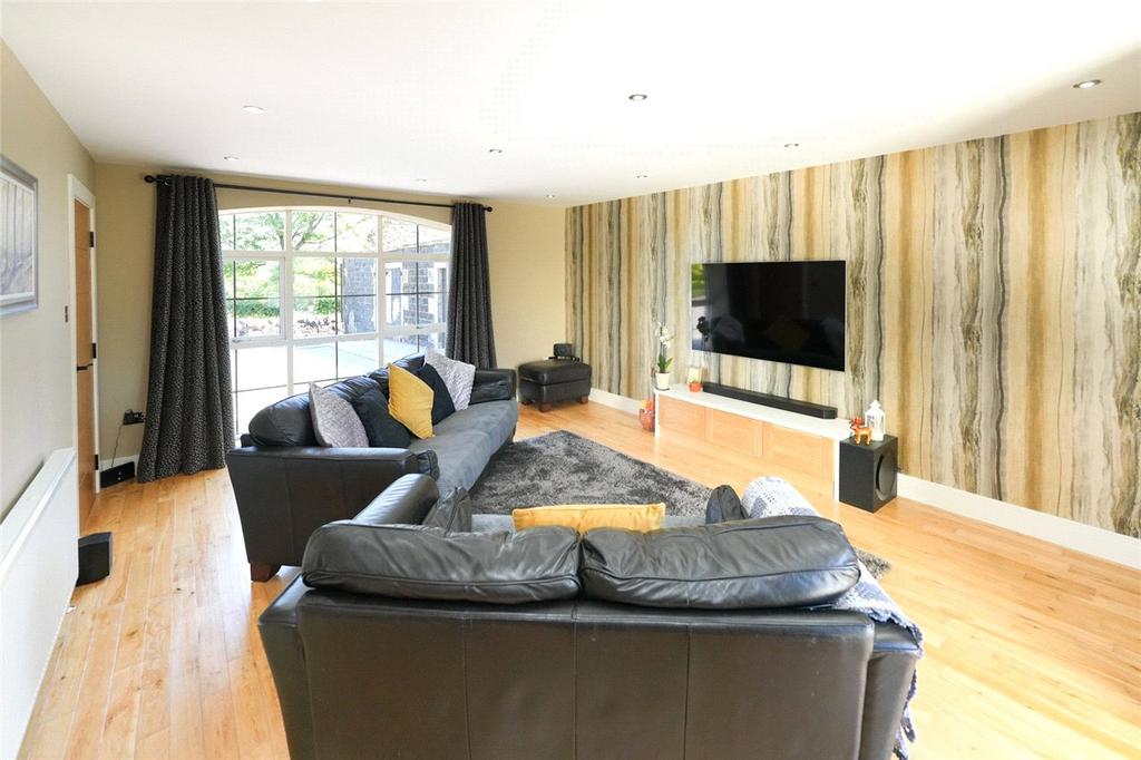 House 1 Living Room