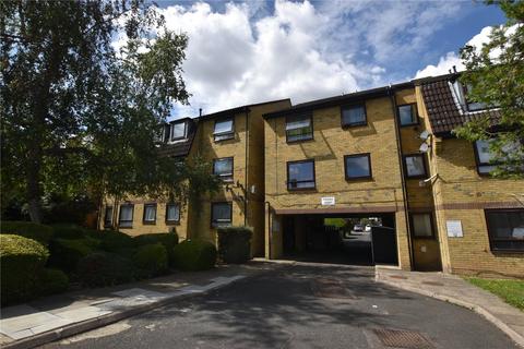 2 bedroom apartment to rent, Howard Road, London, SE25