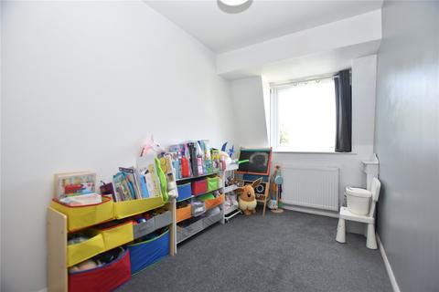 2 bedroom apartment to rent, Howard Road, London, SE25
