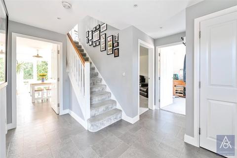 26 Bobbins Way, Buckingham, MK18 7SA