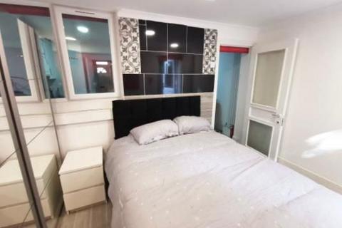 1 bedroom apartment to rent, Marylebone, London NW8