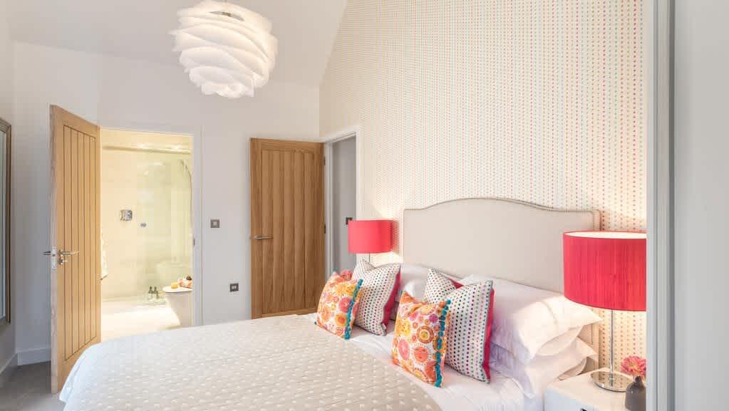 Brycewood-and-myleswood-laurel-bedroom-2