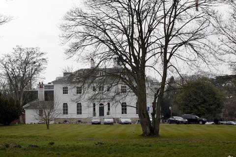 Office to rent, Thorncroft Dr Leatherhead KT22 8JB