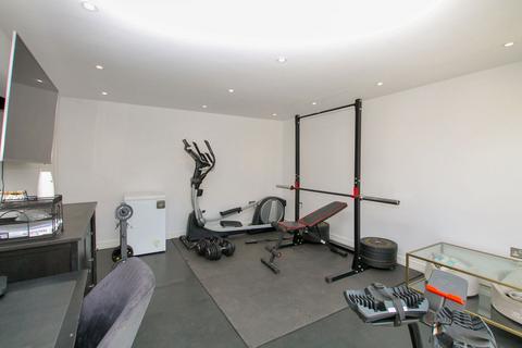 122 Stanley Road, Hornchurch, RM12 4JW